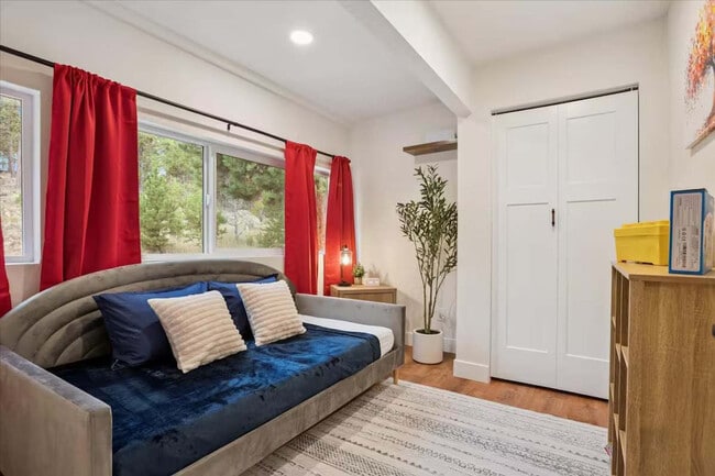 Building Photo - 6186 Sunshine Canyon Dr