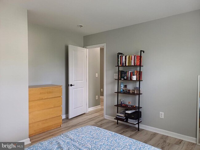 Building Photo - 25501 Emerson Oaks Dr