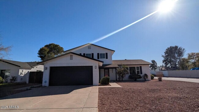 Building Photo - 5101 E Winchcomb Dr