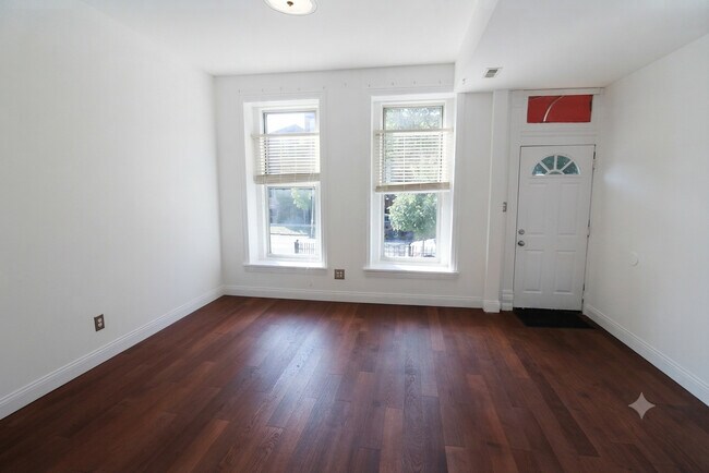 Building Photo - 1317 N Campbell Ave