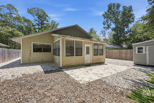 Building Photo - 7308 NW 21 Way