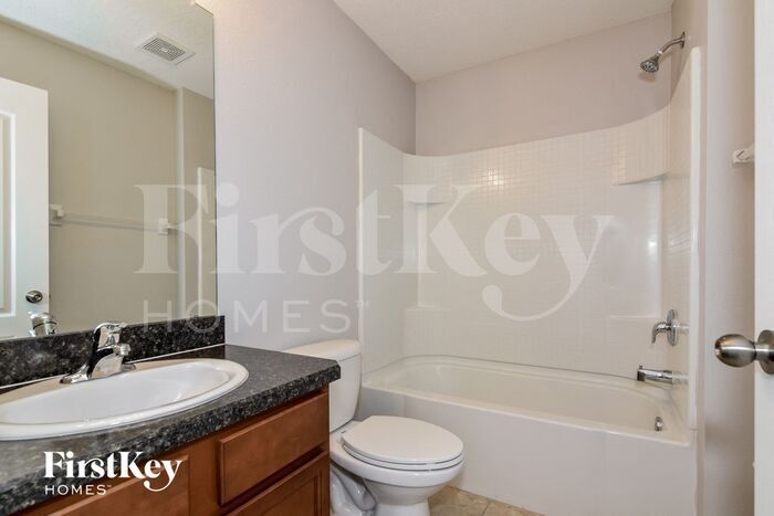 Building Photo - 561 Vista Ridge Dr
