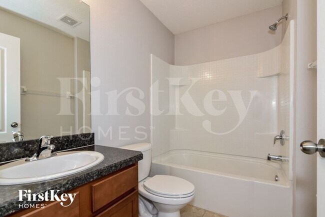 Building Photo - 561 Vista Ridge Dr