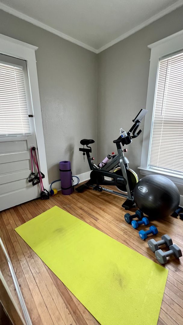 Building Photo - 531 Glenwood SE