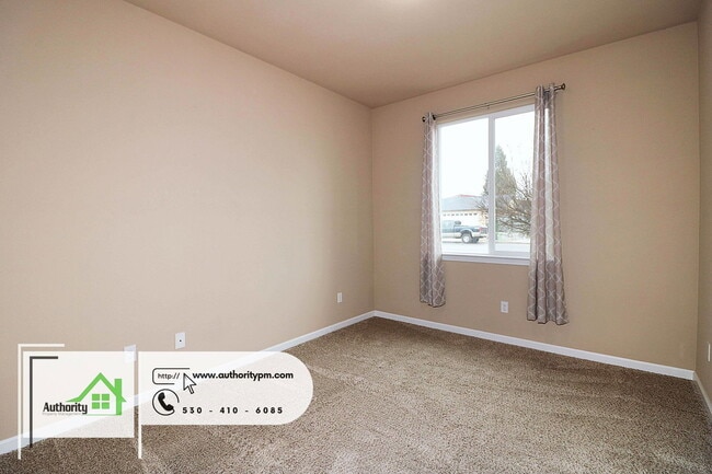 Building Photo - 3550 Cazadero Wy