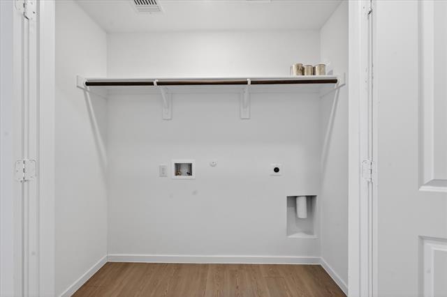 Building Photo - 1429 Erie Dr