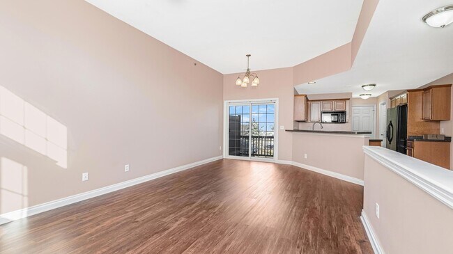 Building Photo - 45605 Graystone Ln