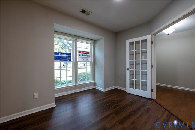 Building Photo - 1903 Old Brick Rd