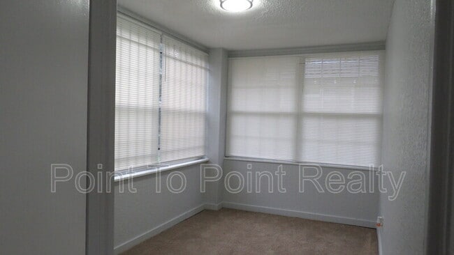 Building Photo - 6590 Sunset Dr