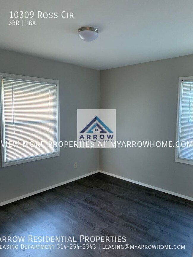 Building Photo - 10309 Ross Cir