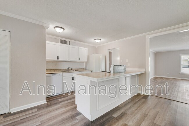 Building Photo - 417 Green Canyon Dr