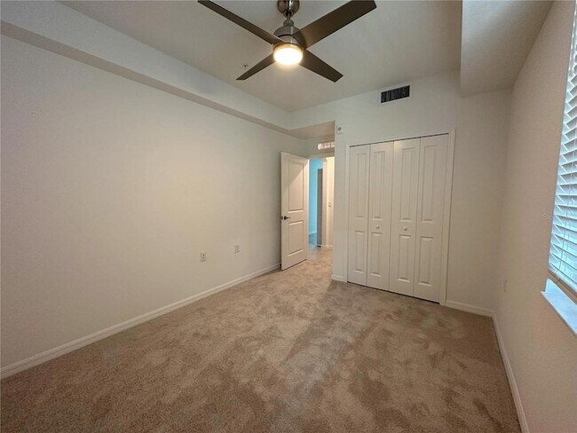 Building Photo - 14131 Heritage Landing Blvd