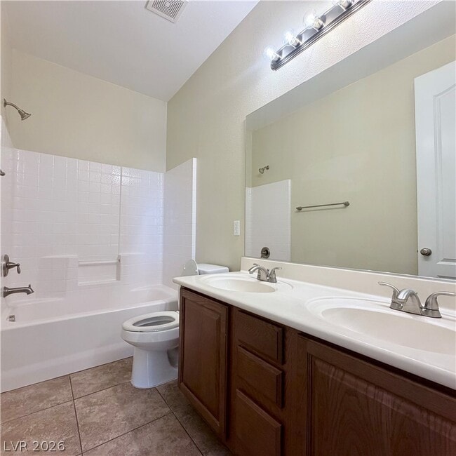 Building Photo - 7312 W Mesa Vista Ave