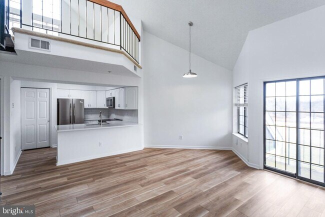 Building Photo - 6008 Mersey Oaks Way