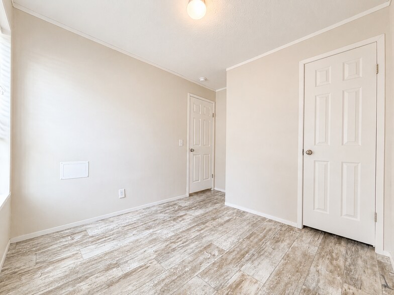 Building Photo - 11708 Cascade Cir
