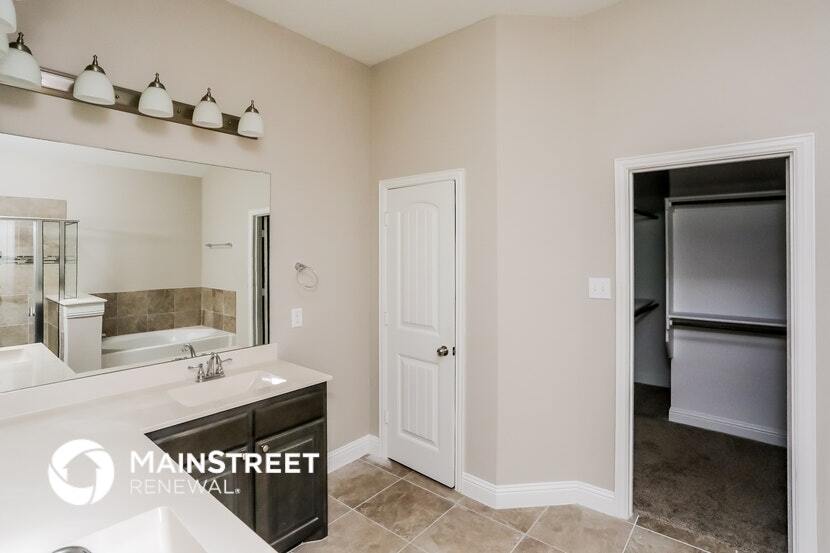 Building Photo - 3715 Sistine Mews