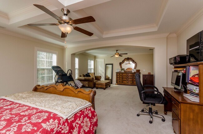 Building Photo - 255 Mimosa Dr