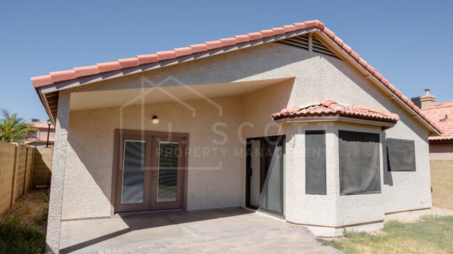 Building Photo - Charming Ahwatukee Home in Gated Community...
