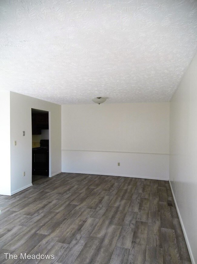 Building Photo - 1501 Meadow Trace Dr
