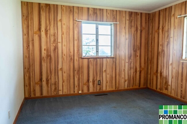 Building Photo - Cozy 1-Story Home