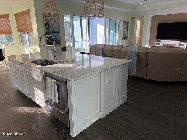 Building Photo - 621 Hang Loose Wy