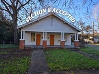 Building Photo - 2300-2302 Plum Street