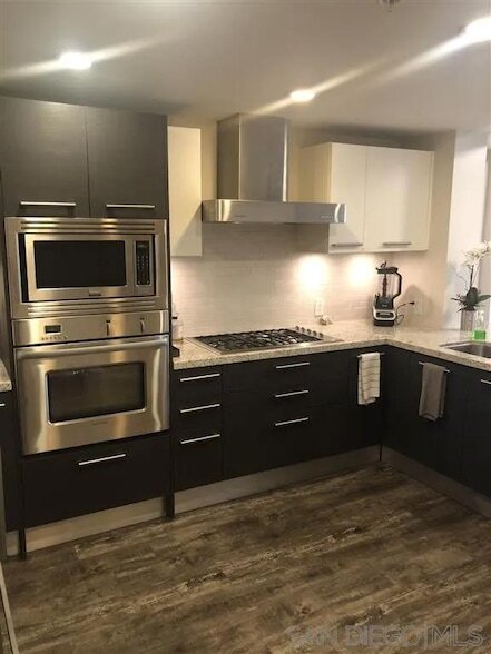 Building Photo - 1431 Pacific Hwy