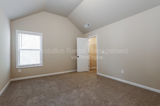 Building Photo - 2287 Church St