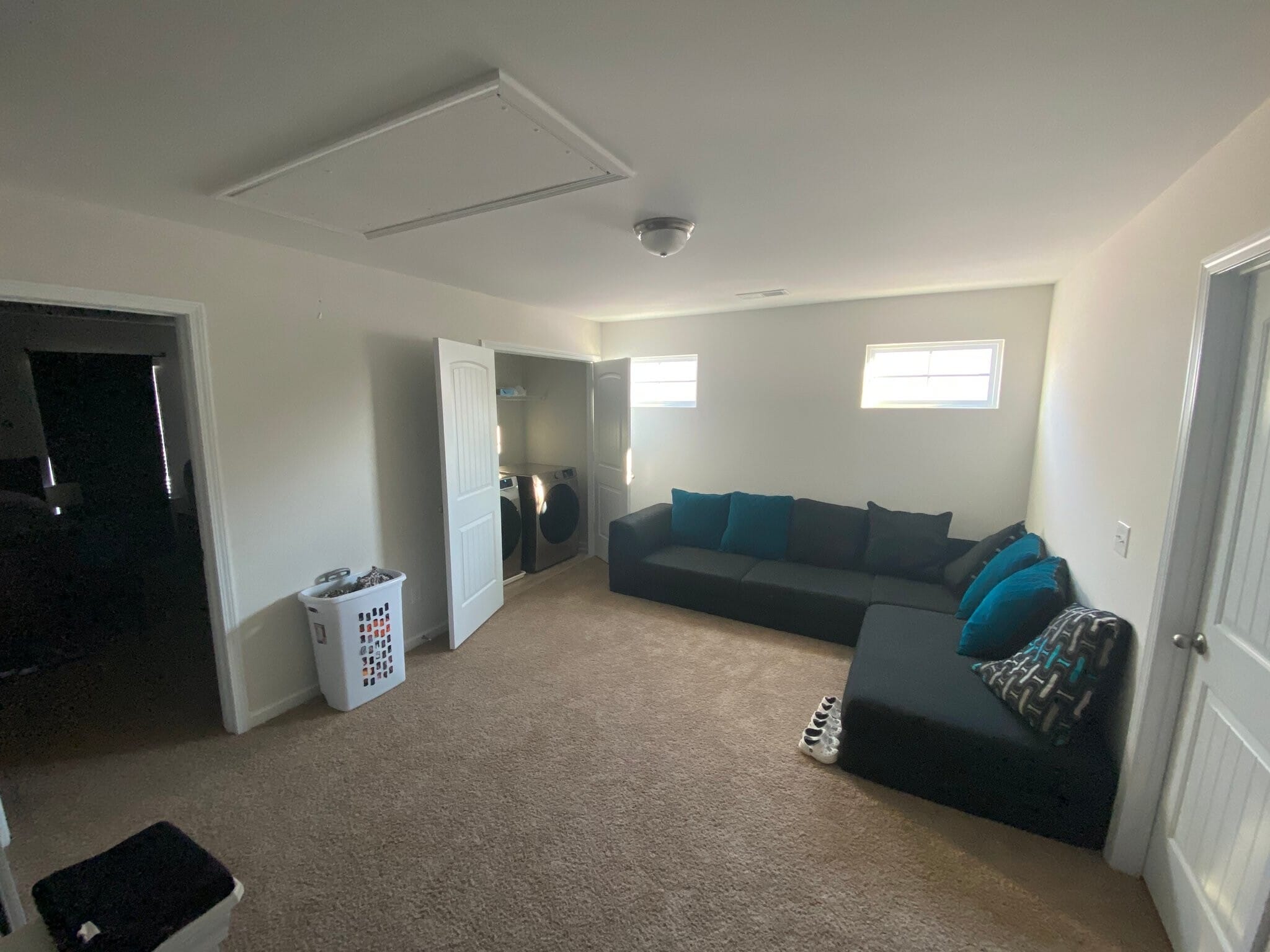 Building Photo - 1112 Sapphire Dr