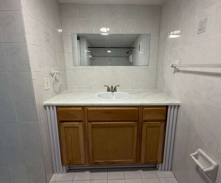 Building Photo - 4275 NW S Tamiami Canal Dr