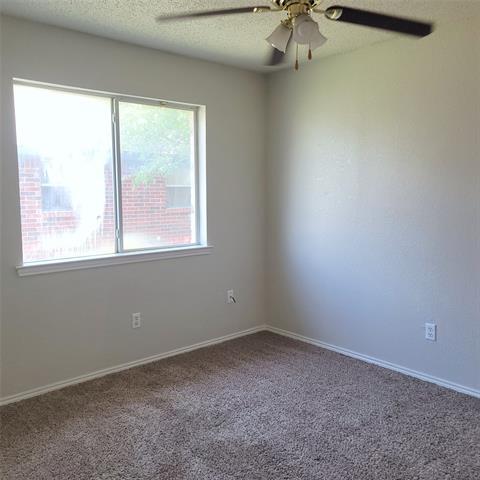 Building Photo - 312 Glen Meadow Dr