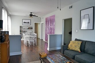 Building Photo - 2614 N Richmond St