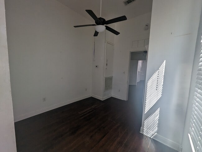 Building Photo - 1812 Washington Ave