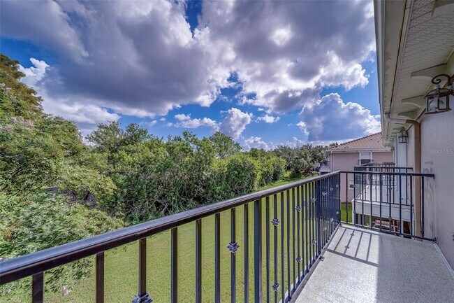 Building Photo - 270 Valencia Cir