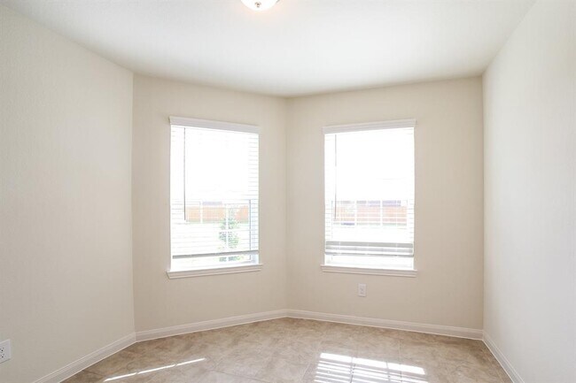Building Photo - 9506 Olive Stone Dr