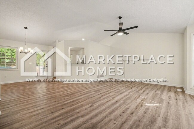 Building Photo - 7335 Hunters Ridge Dr