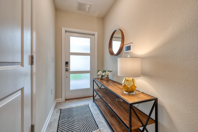 Building Photo - 723 Ocean Course Ave