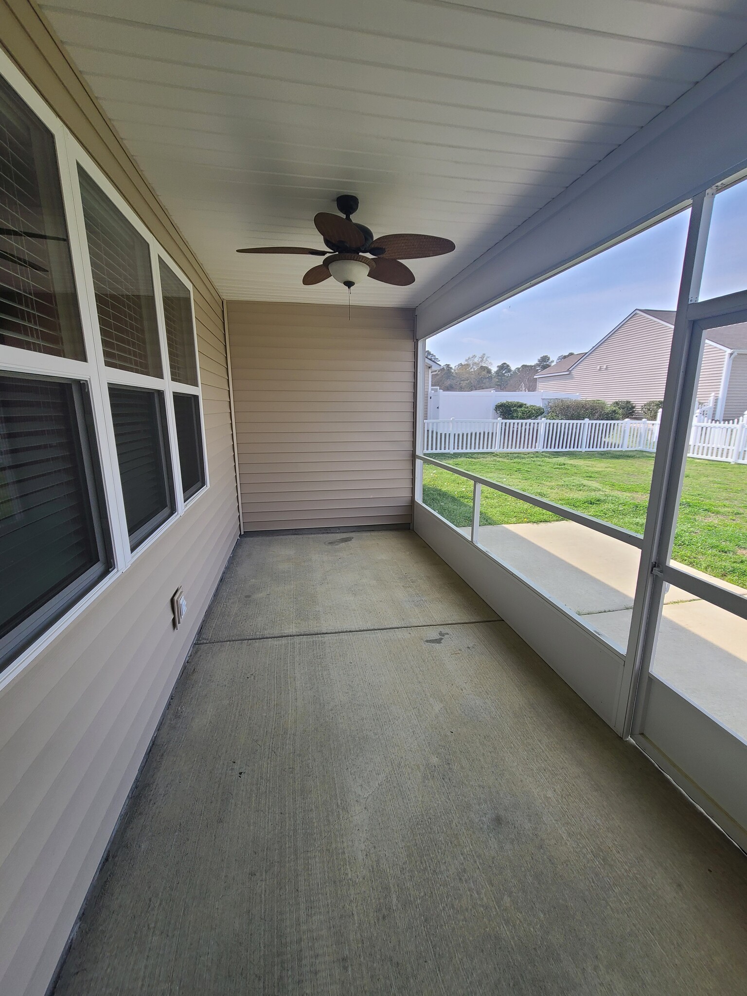 Building Photo - 1013 Manassas Dr