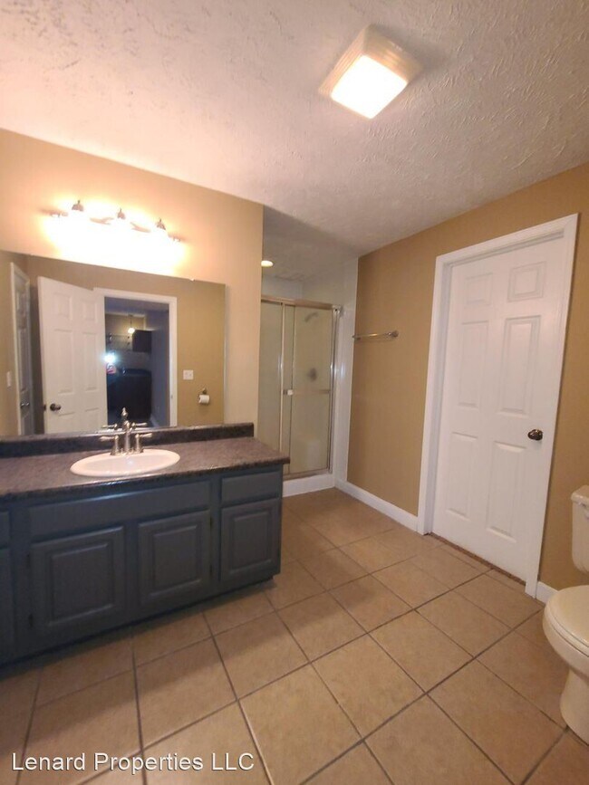 Building Photo - 5 br, 3 bath House - 204 Wildwood Ave,