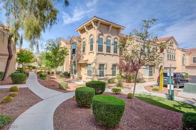 Building Photo - 10550 W Alexander Rd