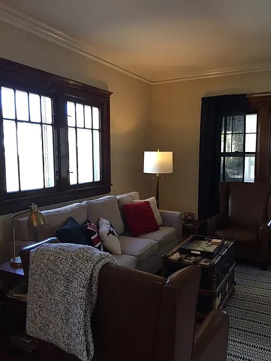 Building Photo - 321 Charles Avenue Southeast