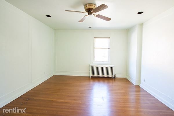 Building Photo - 3 br, 2 bath House - 3848 Country Club Place