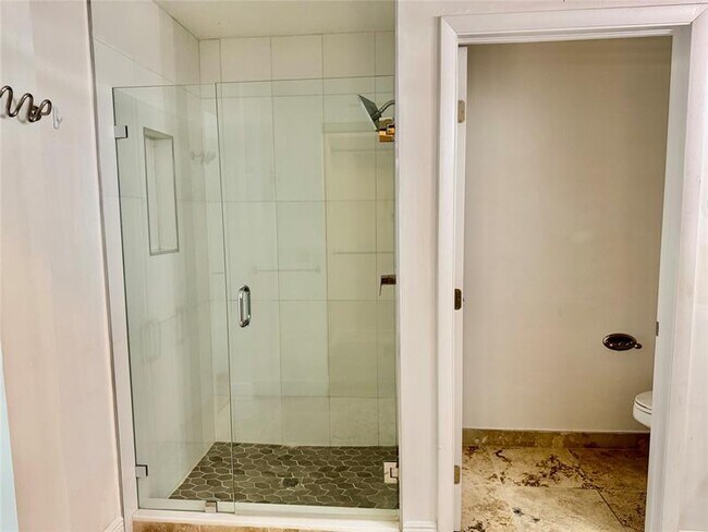 Building Photo - 5357 Buckhead Cir