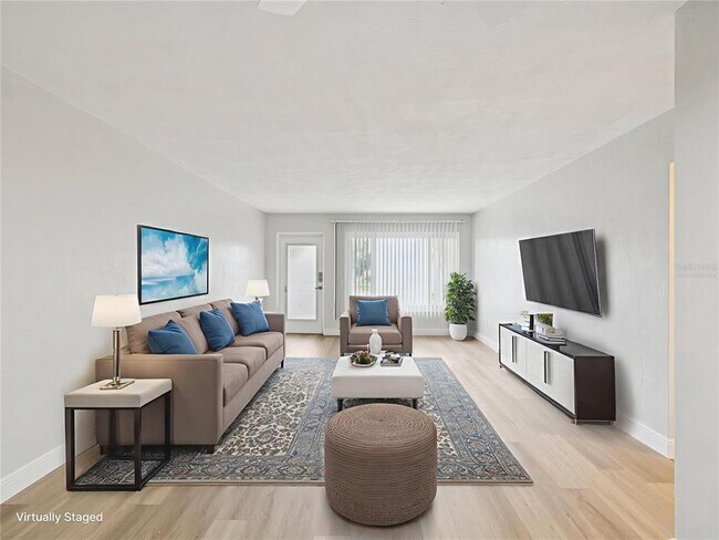 Building Photo - 2433 Brazilia Dr