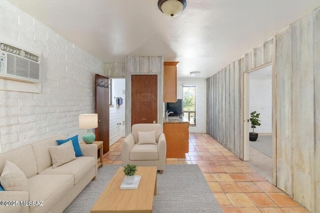 Building Photo - 2940 E Camino Juan Paisano