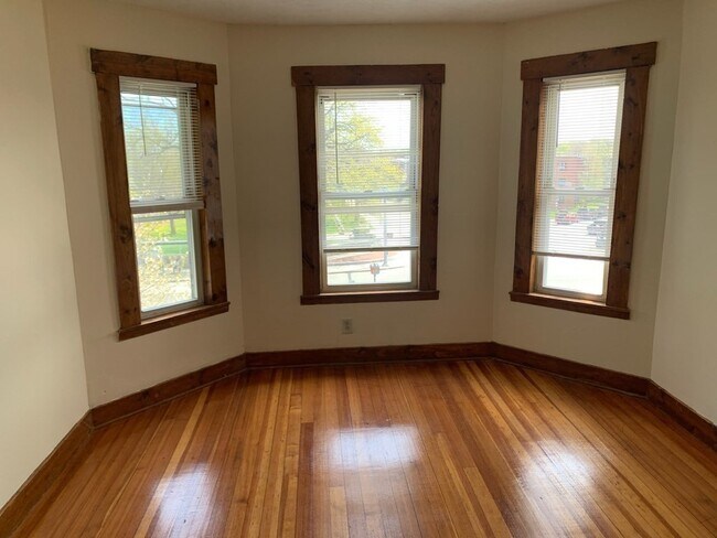 Building Photo - 962 Blue Hill Ave