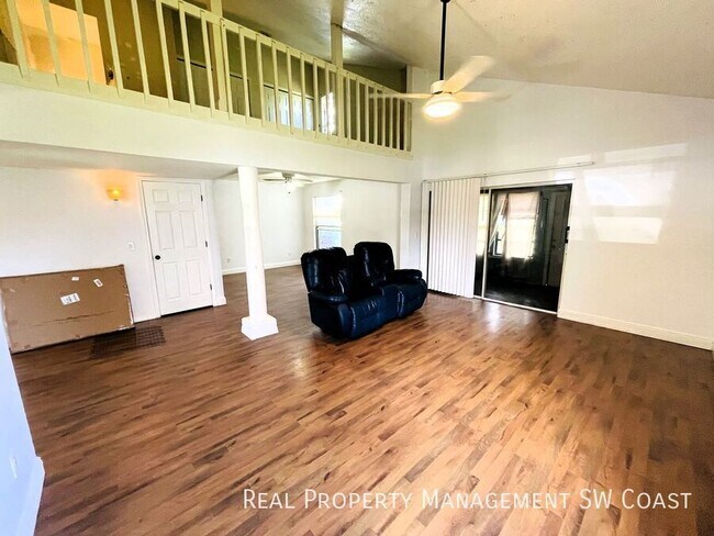 Building Photo - 7493 Pebble Beach Rd