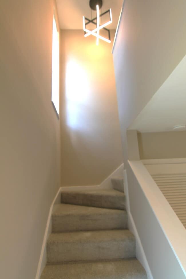 Building Photo - 700 Colby Ct