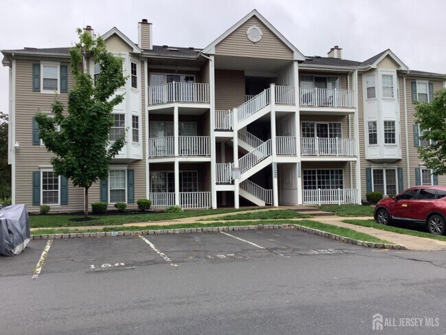 Primary Photo - 336 Wimbeldon Ct