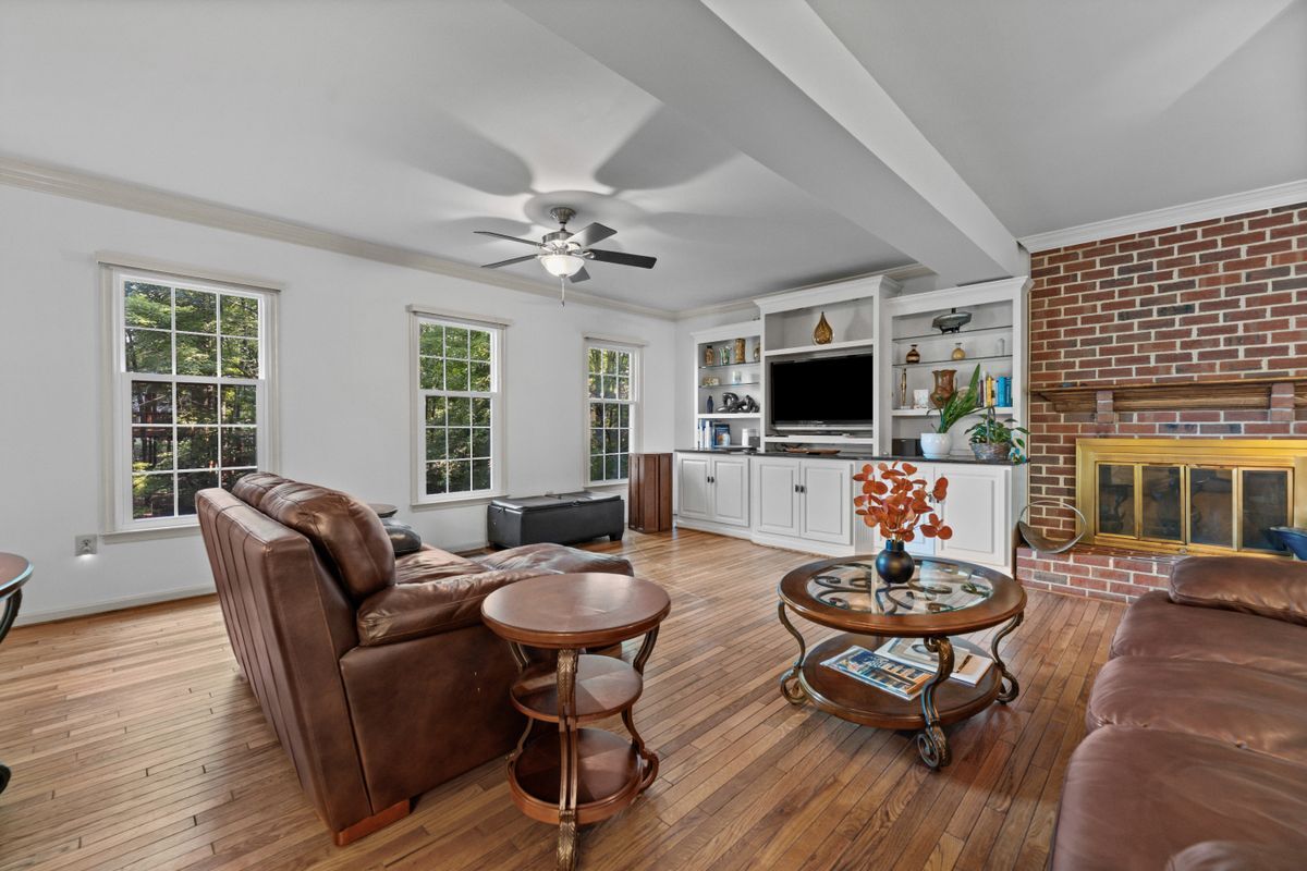 Building Photo - 12307 Eliff Way